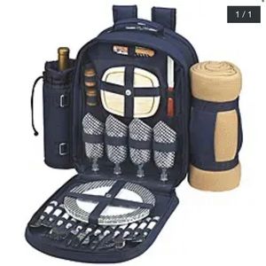 Picnic at Ascot Bold Picnic for Four
Backpack with Blanket